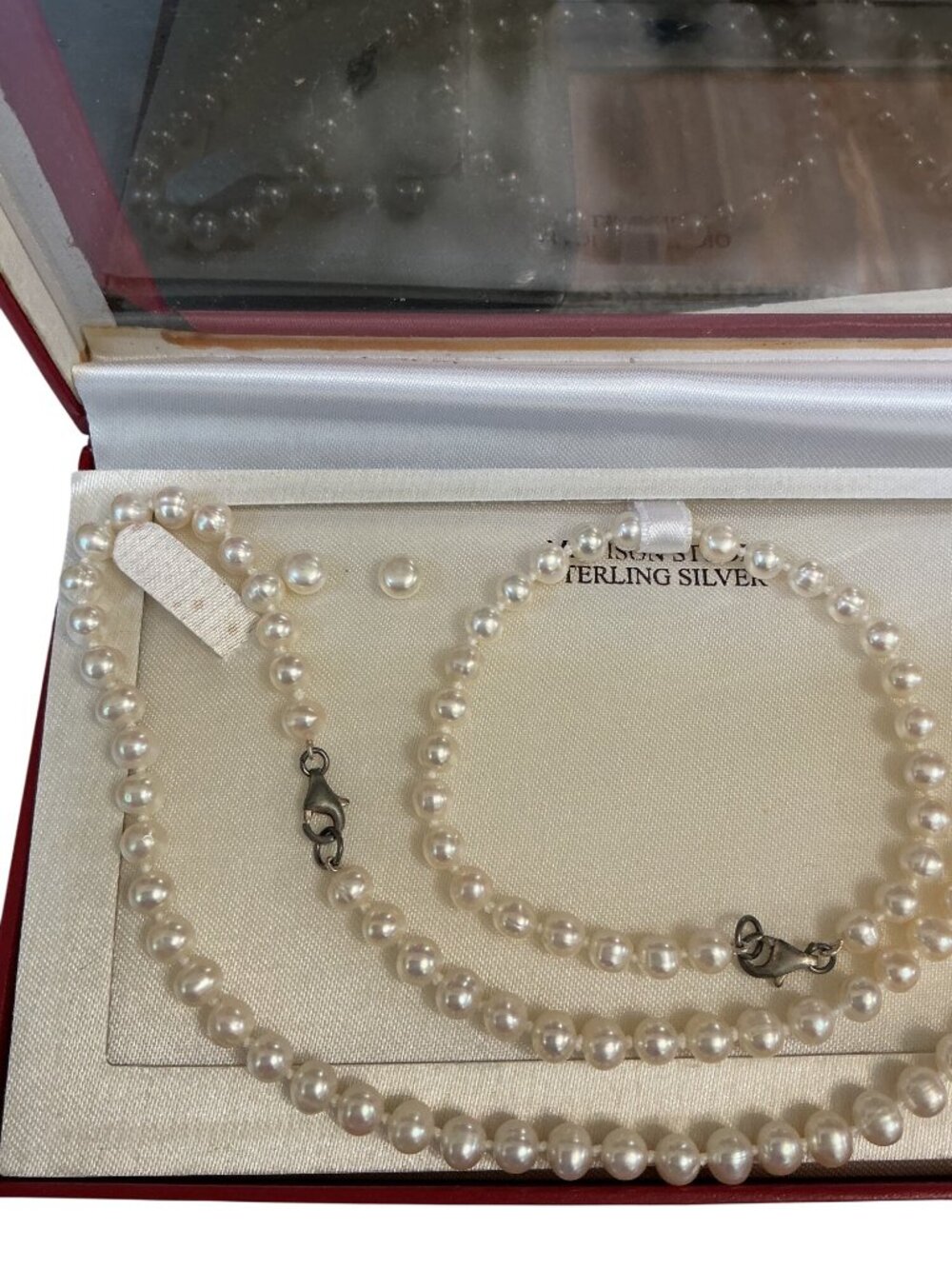 Madison Studio Pearl Necklace Bracelet & Earring Set Sterling Silver Clasp - Picture 3 of 5